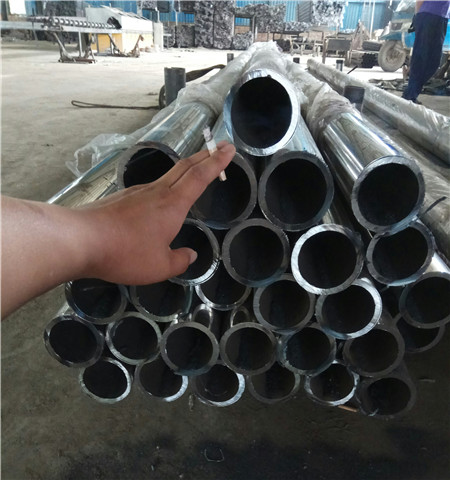 橋梁道路兩側(cè)人行道欄桿 橋梁道路兩側(cè)人行道欄桿