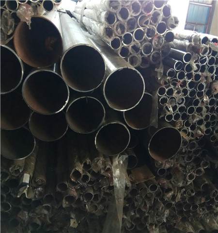 郴州201不銹鋼復(fù)合管欄桿 郴州201不銹鋼復(fù)合管欄桿